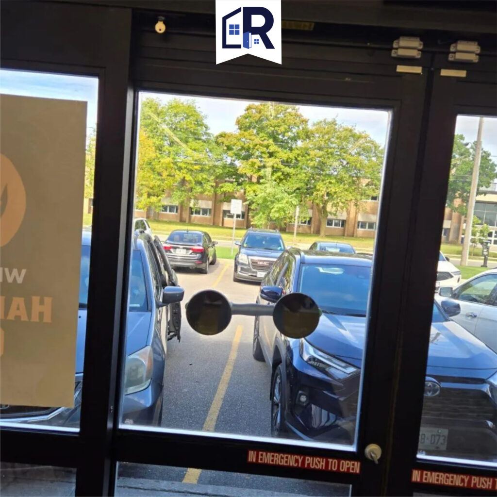 Glass repair services in Vaughan